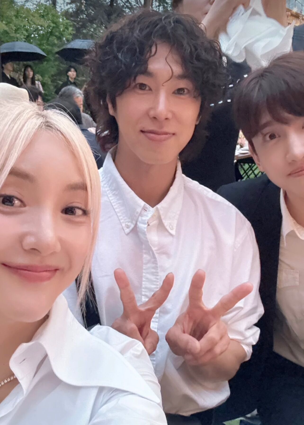 S.E.S.「パダ」東方神起ユノ＆チャンミンとの仲睦まじい3ショットを