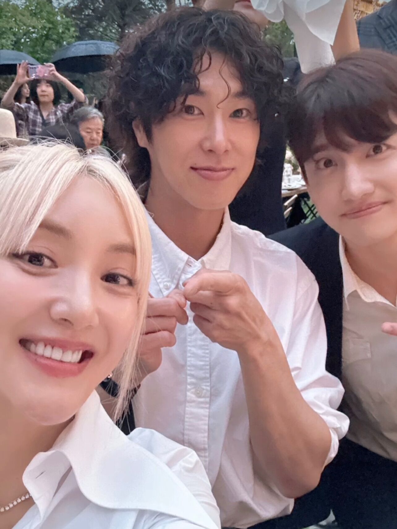 S.E.S.「パダ」東方神起ユノ＆チャンミンとの仲睦まじい3ショットを