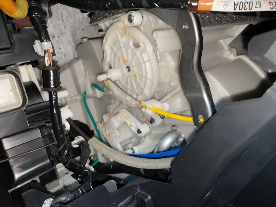 車のヒーターが効かない？その代表的な原因5つと大まかな修理費用をまとめてみた MHOエンジニアリング