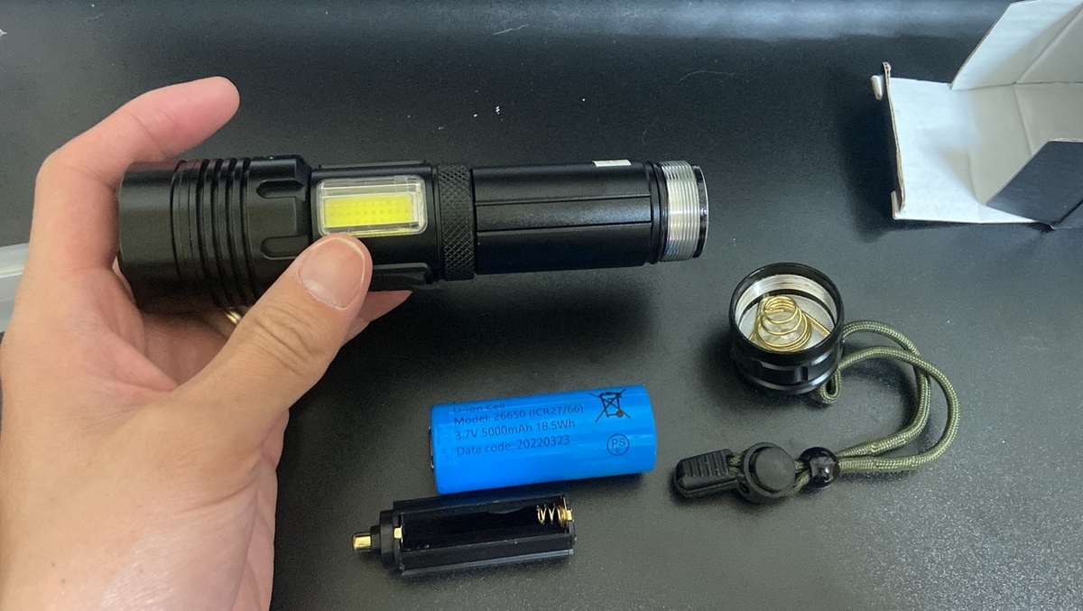 ネットで買った懐中電灯が明るくてびっくりした - MHO