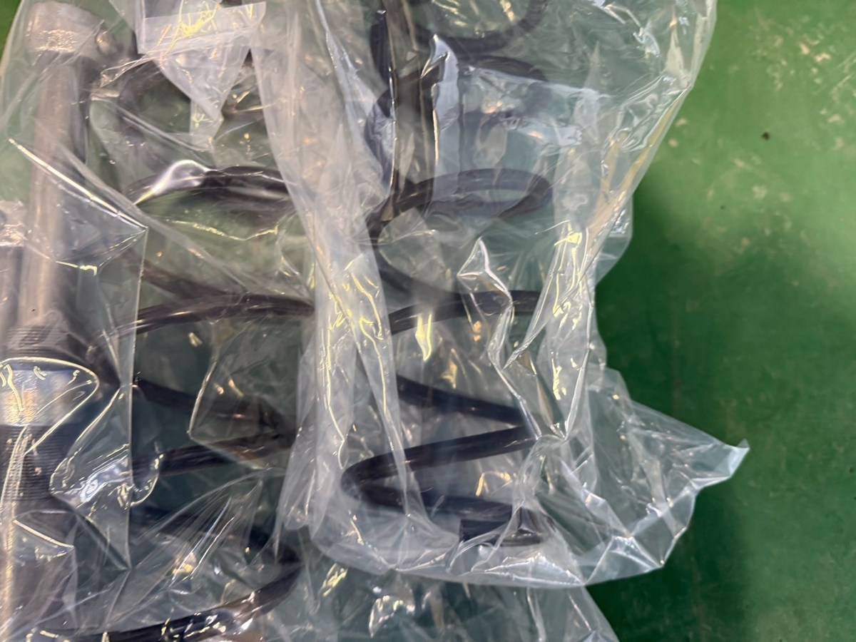 キャンバス、フロントコイルスプリング交換リコール！事前に有償で交換