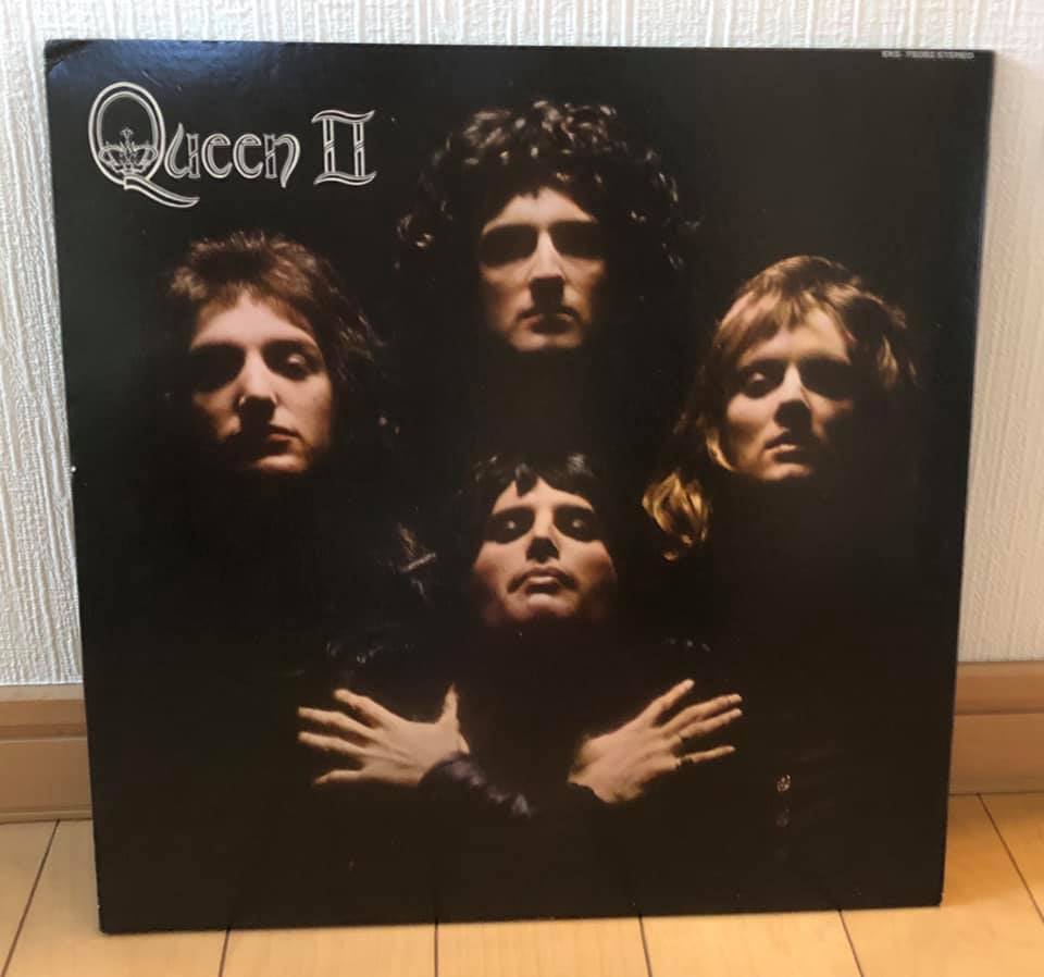 Queen 名盤12枚セット Amazon.co.jp: Greatest Hits: ミュージック