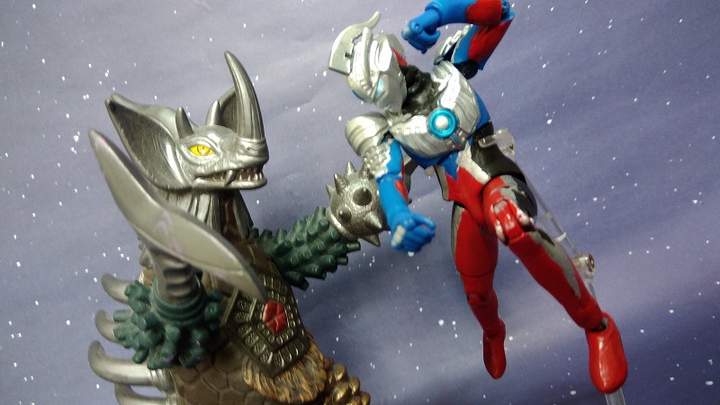 改造品】S.H.Figuarts ウルトラマンオーブ エメリウムスラッガー