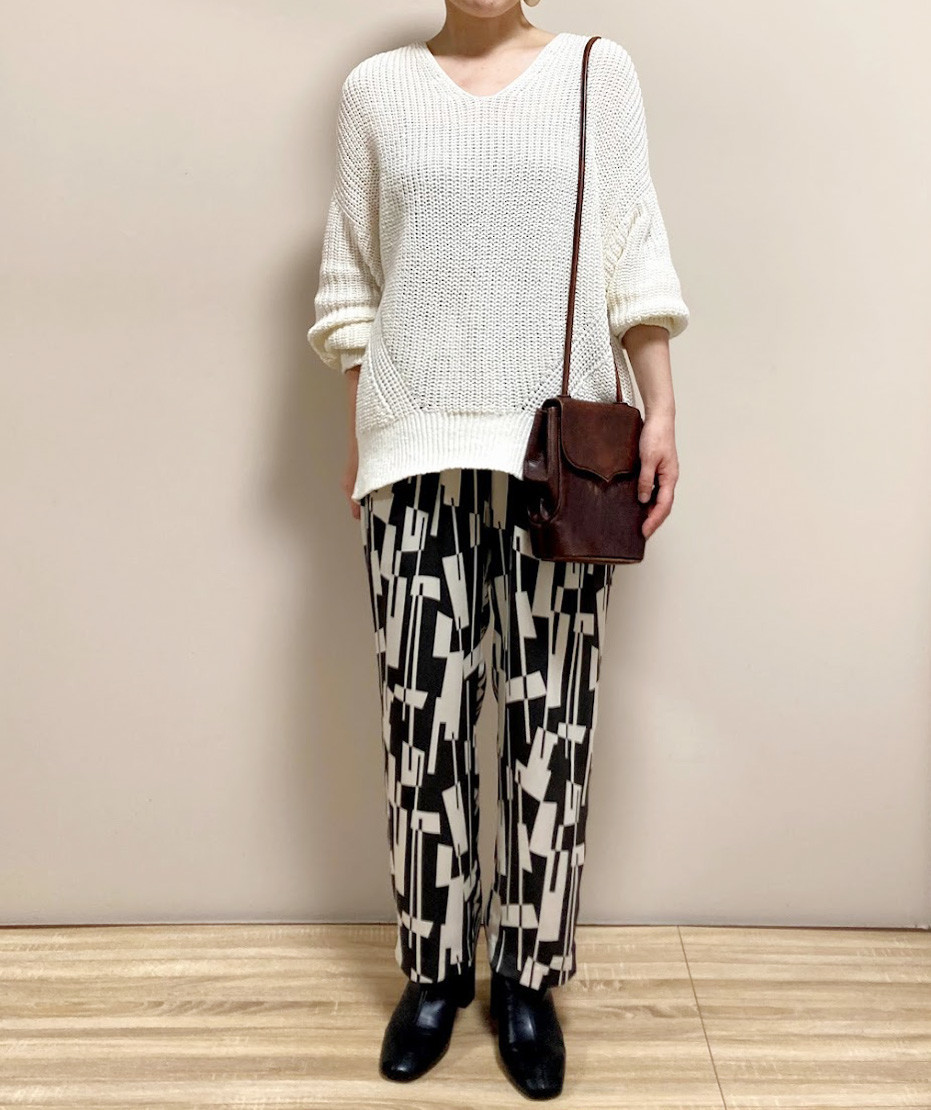 ワードローブ 秋の服の自由研究その２ 白トップス 似合わないダークグレー Marble Marble