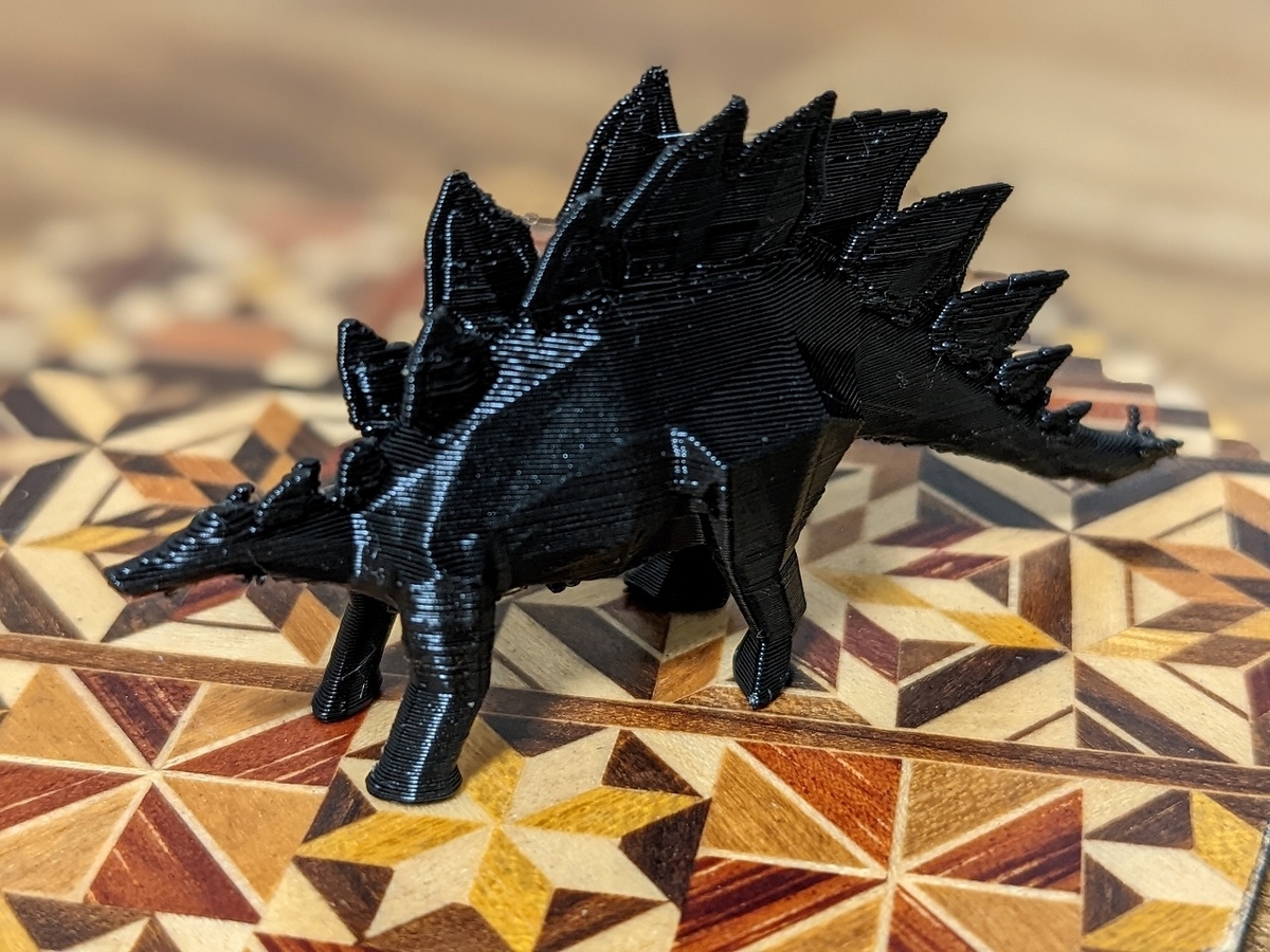 3Dプリンターで出力したステゴサウルス