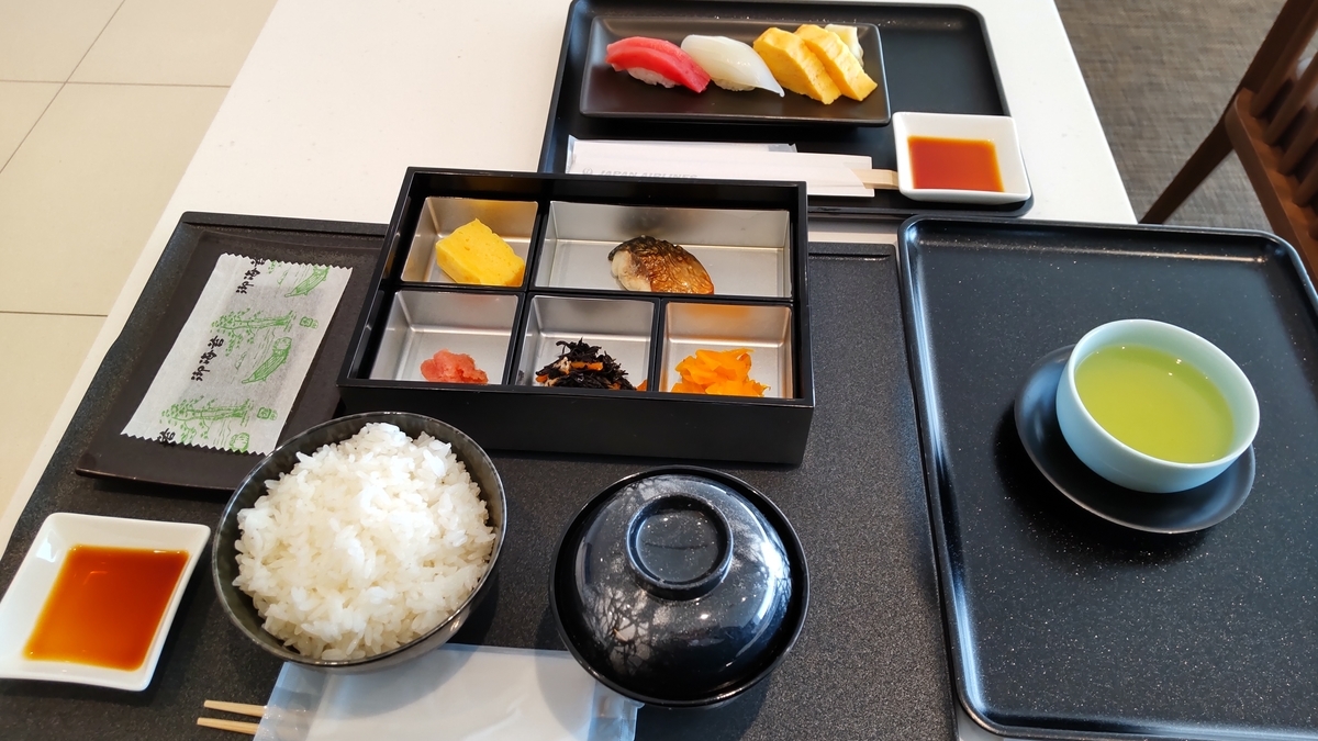 和食セットと寿司