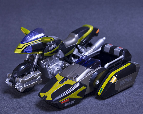 バンプレスト フィギュア＆バイク ～疾走カイザ編～ - 掌工房