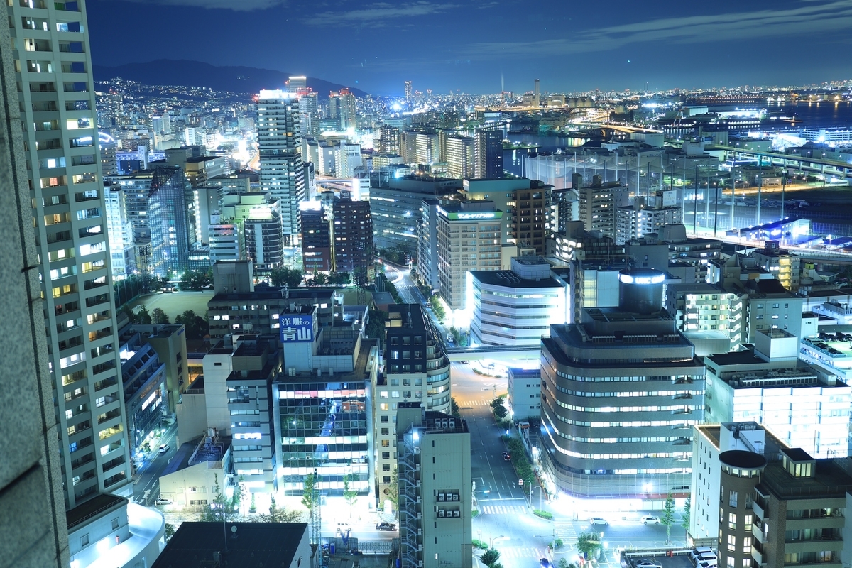 都心の明るい夜景