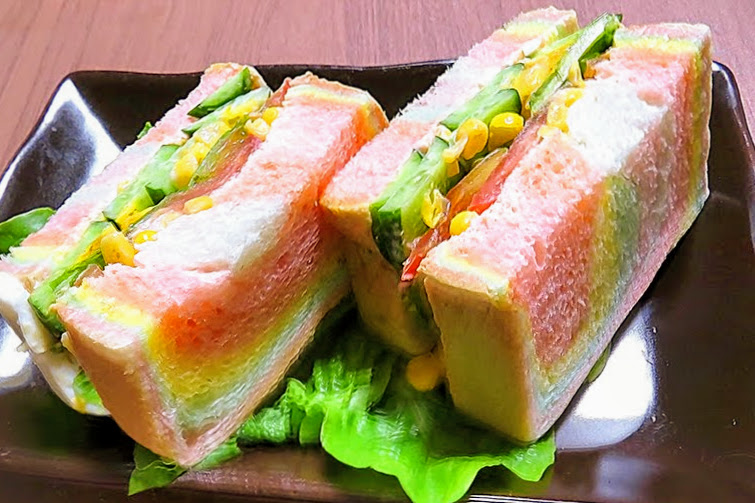 f:id:tentsu_media:20190619173811j:plain 萌え断サンドイッチ
