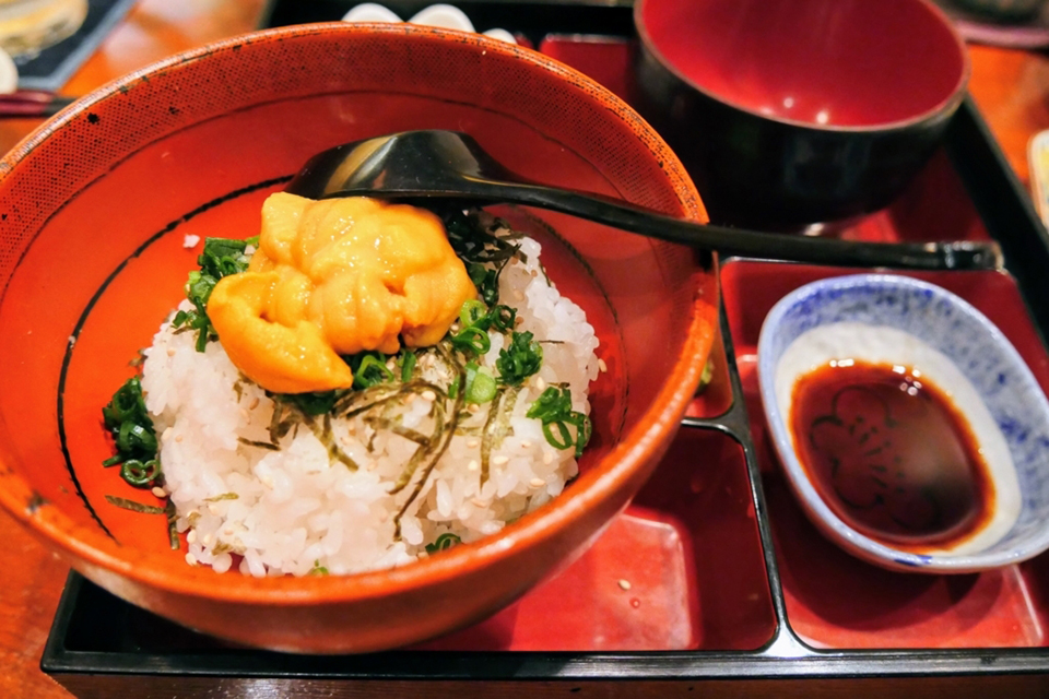 f:id:tentsu_media:20190620120717j:plain うに玉ご飯