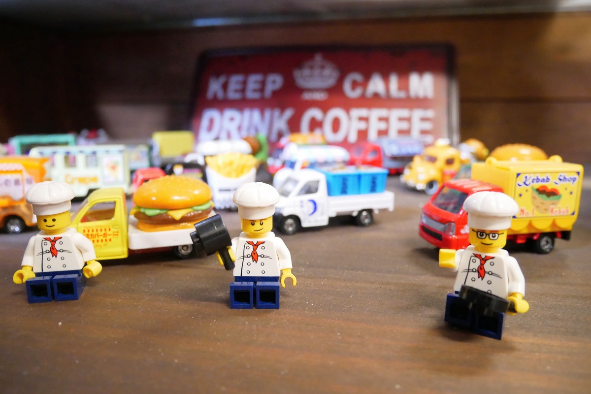 f:id:tentsu_media:20200221135230j:plain いろいろな業態のキッチンカー