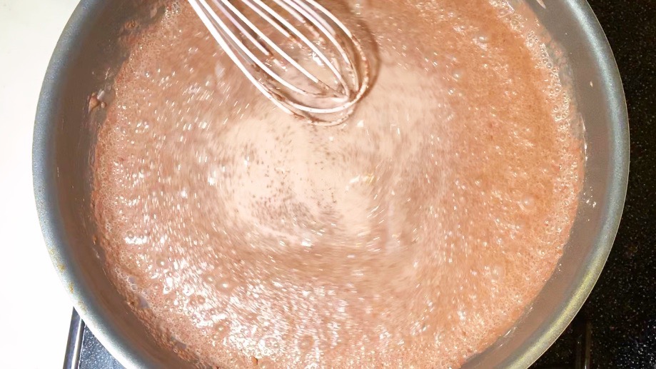 片栗粉で簡単 やみつきになる チョコわらび餅 の作り方 てぬキッチン 片栗粉で簡単 やみつきになる チョコわらび餅 の作り方 てぬキッチン