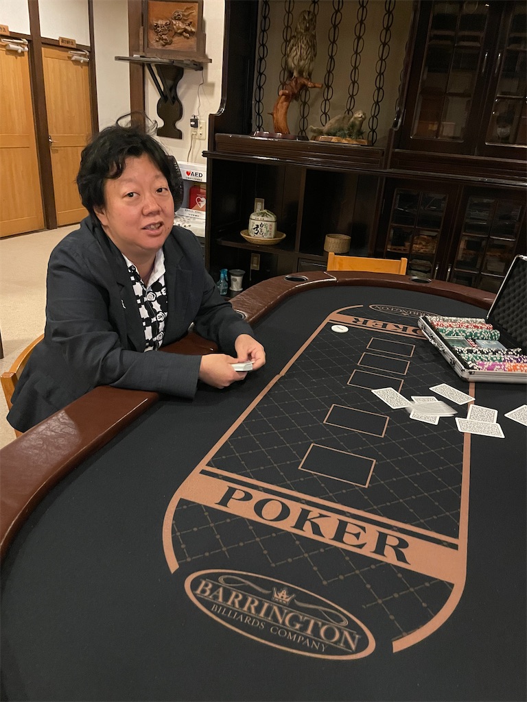 コストコのポーカーテーブルです