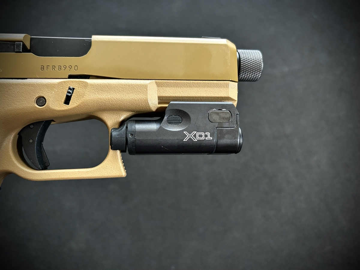 実物 シュアファイア XC-1 SUREFIRE XC-1 実物 vs レプリカ - 探偵のピストル事情