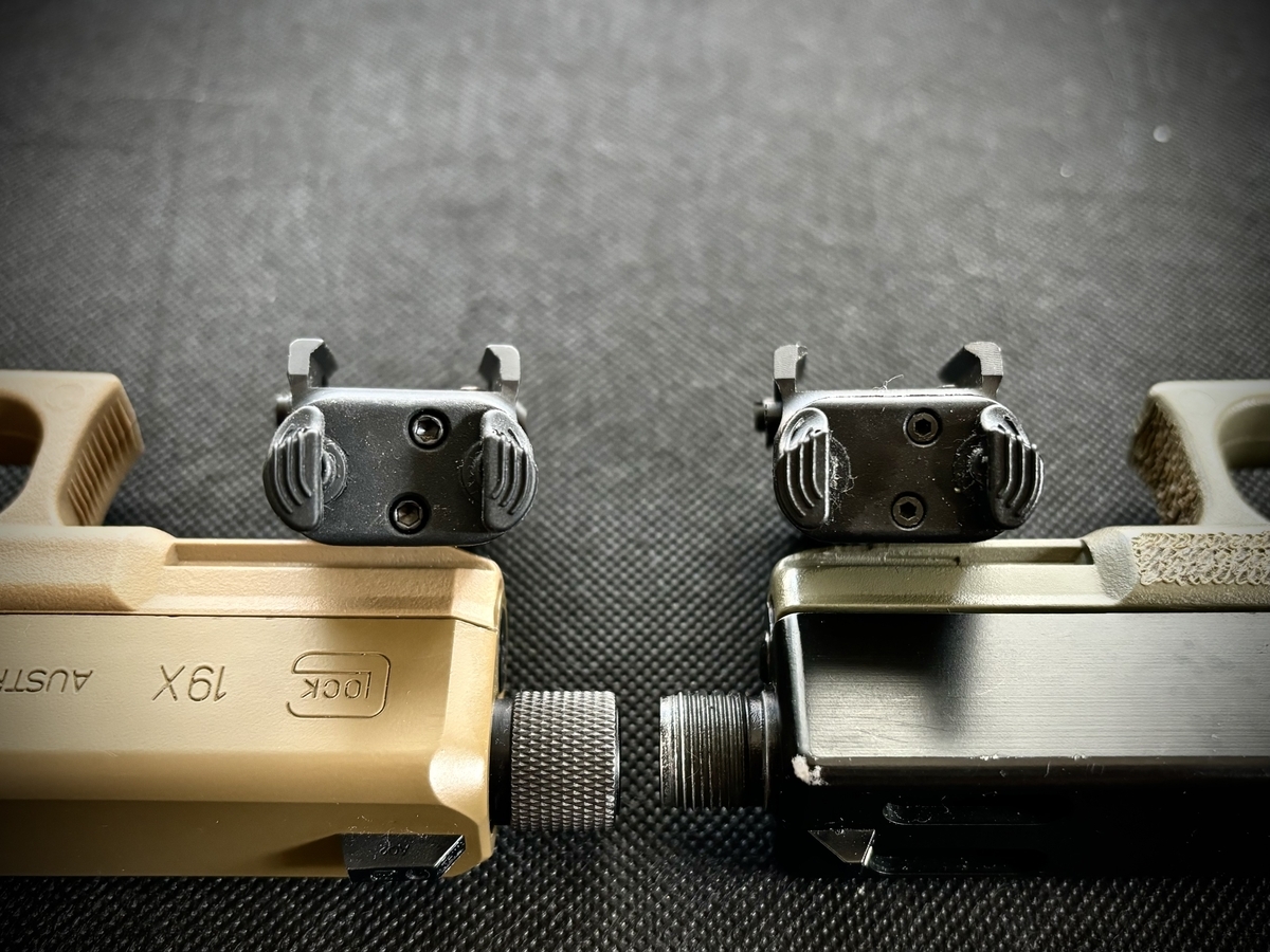 SUREFIRE XC-1 実物 vs レプリカ - 探偵のピストル事情