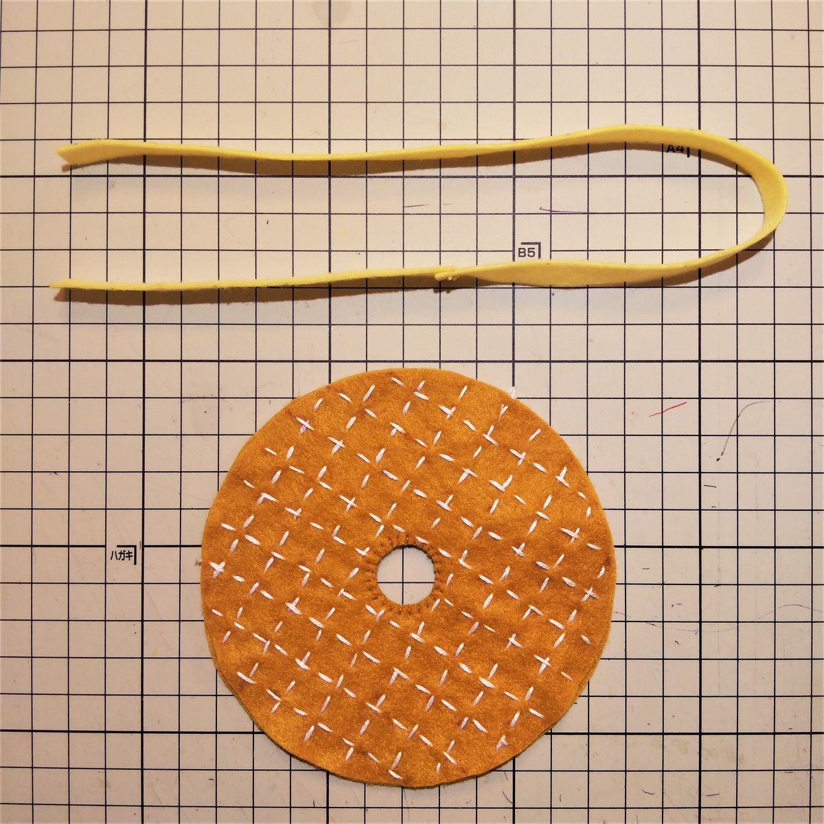 シュガーレイズドの作り方③ 穴を縫い合わる