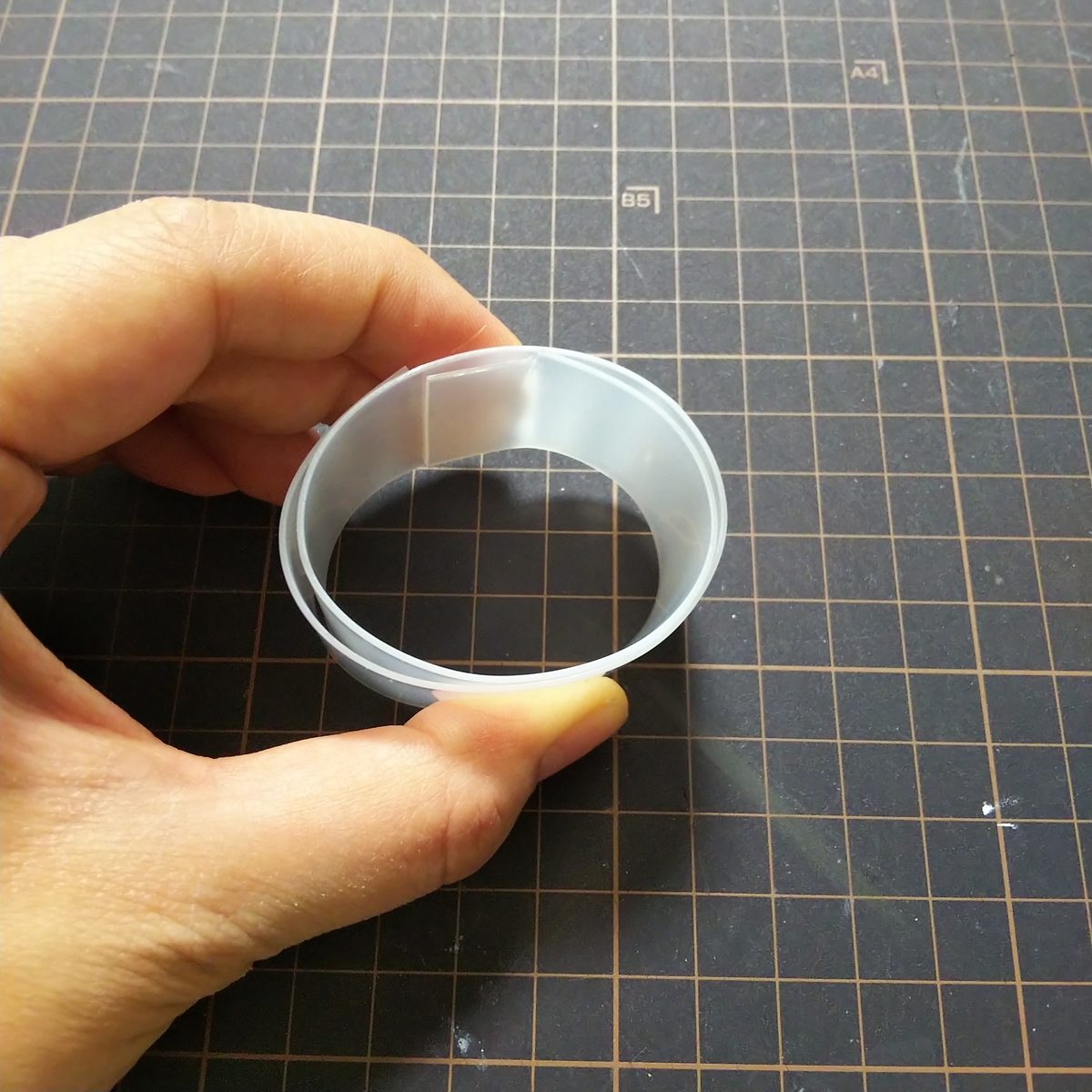 指で癖をつけておく