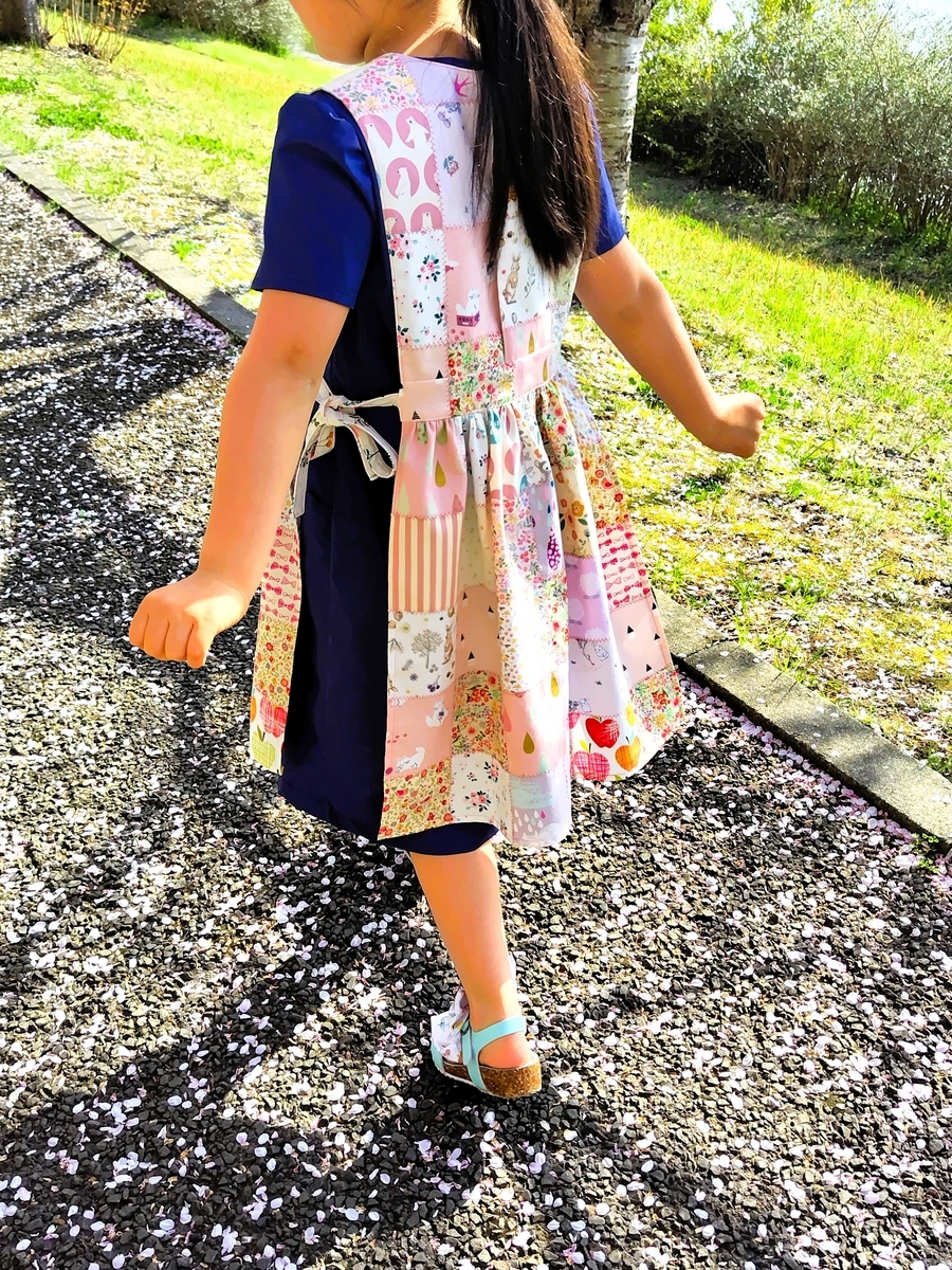 エプロンワンピースを作ってみた②