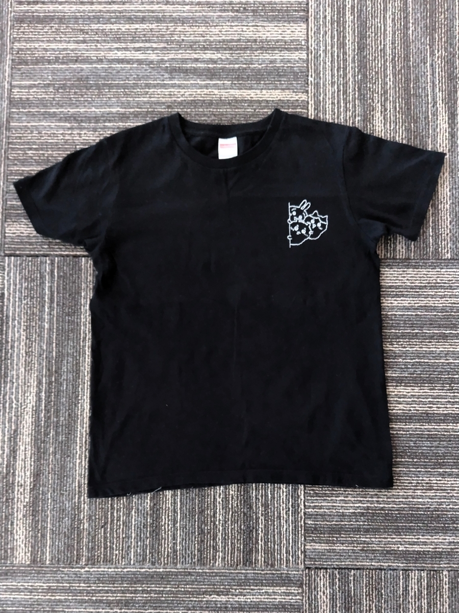 Tシャツに『ちいかわ』を刺繍してみた