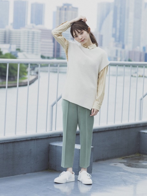 ユニクロ 深田恭子さん着用のスマートアンクルパンツは正直着こなすのが難しい シンプル褒められ服研究日記