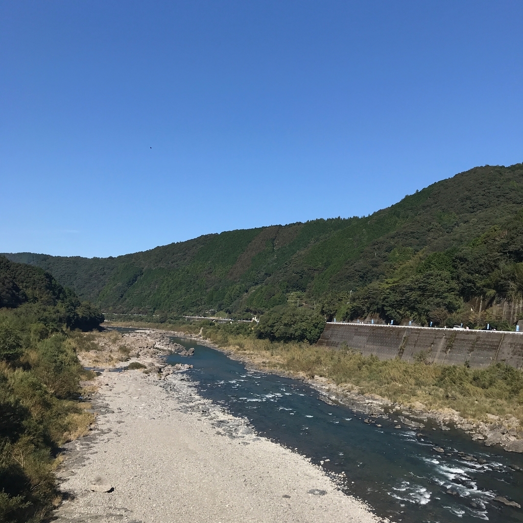 f:id:tetsu-san:20181030234757j:plain f:id:tetsu-san:20181030234757j:plain