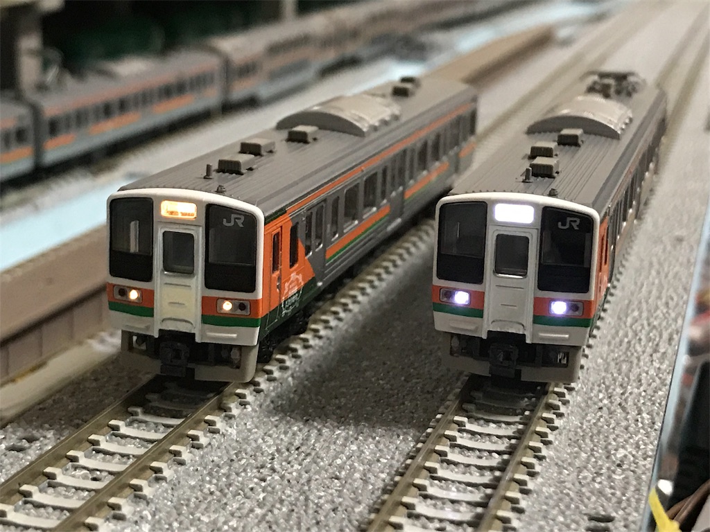 模型加工 TOMIX 211系 LED加工 - 鉄分補給