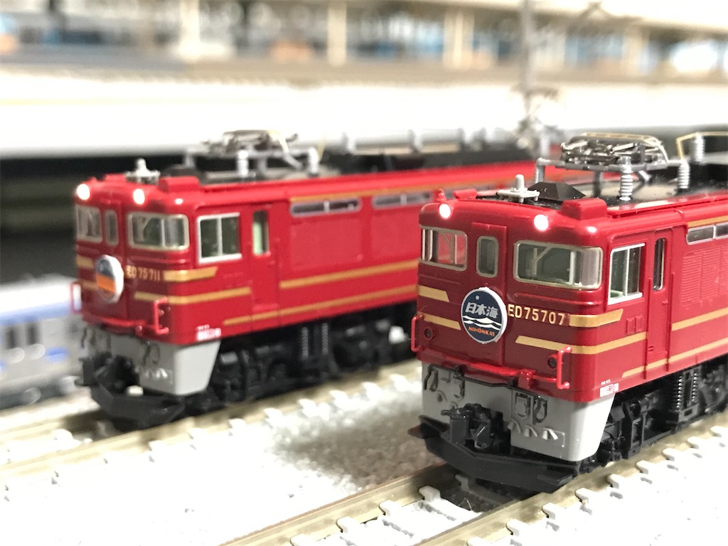 再入線 TOMIX ED75-700 オリエントサルーン色 - 鉄分補給