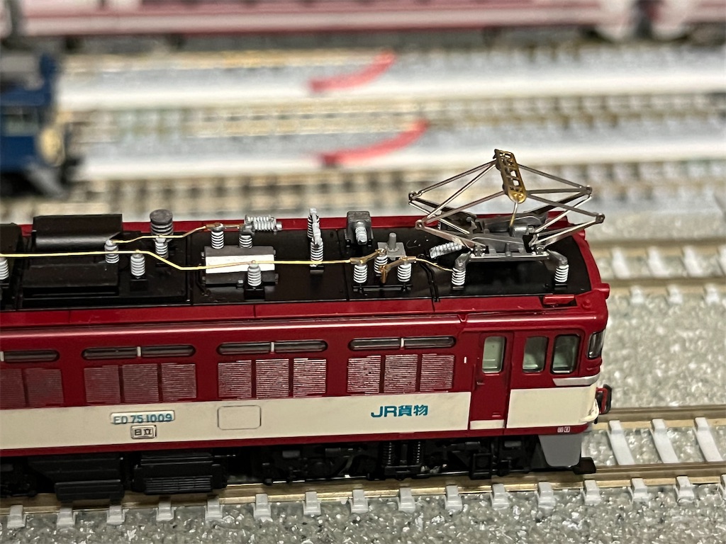 TOMIX 国鉄EF64 1000 加工品 EF64 1000番代（後期型・復活国鉄色）が入線しました。TOMIX