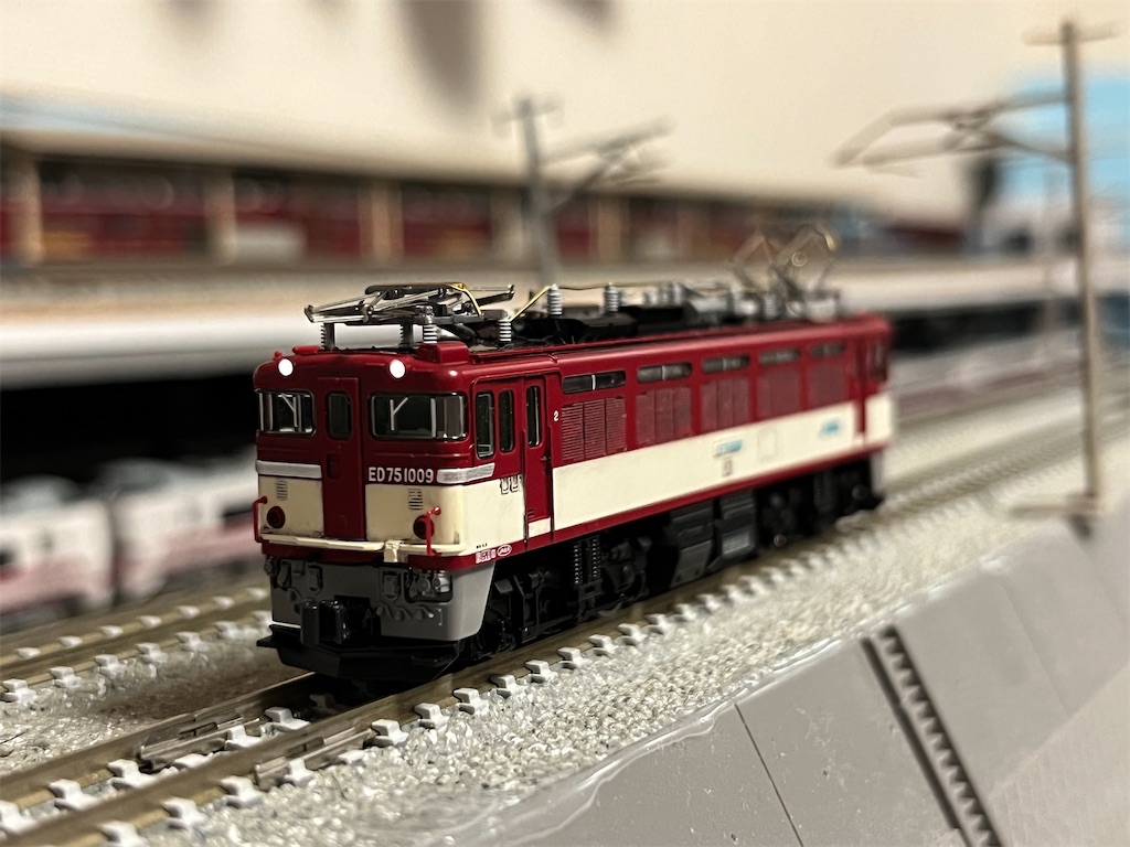 TOMIX 国鉄EF64 1000 加工品 EF64 1000番代（後期型・復活国鉄色）が入線しました。TOMIX