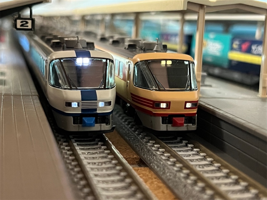 TOMIX 485系　しらさぎ　10両　室内灯付き　最終値下げ TOMIX 485系 しらさぎ 10両 室内灯付き 最終値下げ - メルカリ
