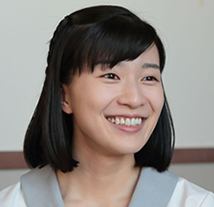 土村芳 つちむらかほ べっぴんさん 田坂君枝役 姉は土村萌 元岩手放送アナ 京都造形芸術大で黒木華の後輩演技派女優 舞台 弥勒miroku 映画 何者 ドラマ コウノドリ 出演 彼氏 特技 プロフィール紹介
