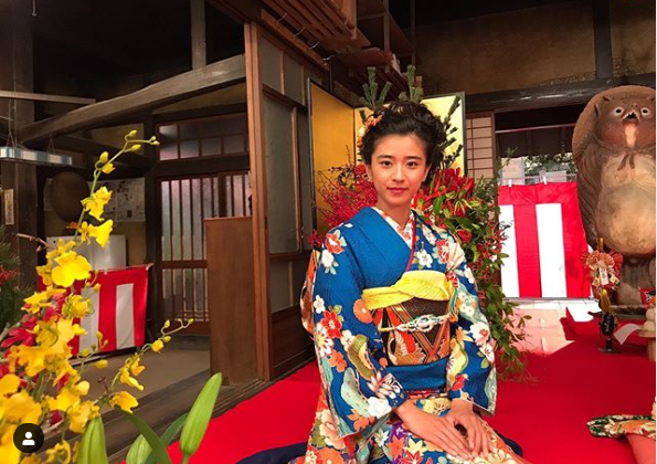 A Studio歴代mcアシスタントまとめ 次 最新 12代目は誰 黒島結菜 浜辺