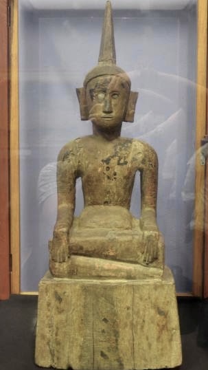 チャンパーサック王国の遺産（その8） - タイ骨董日記