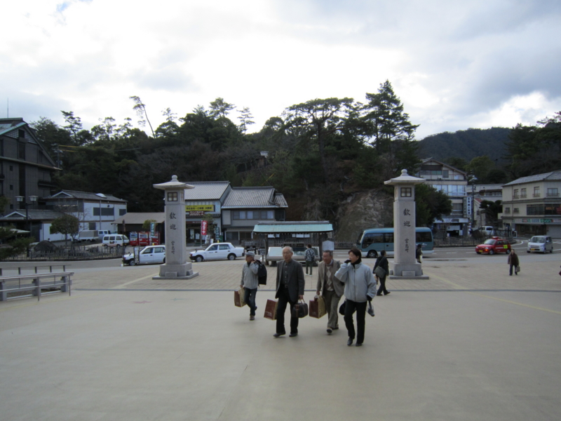 宮島到着！わくわくしてくる。