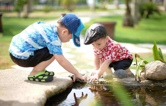 外遊びは子供に影響を与える…というイメージ