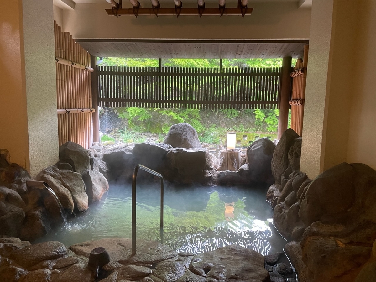 やまびこ旅館 貸切風呂 岩風呂