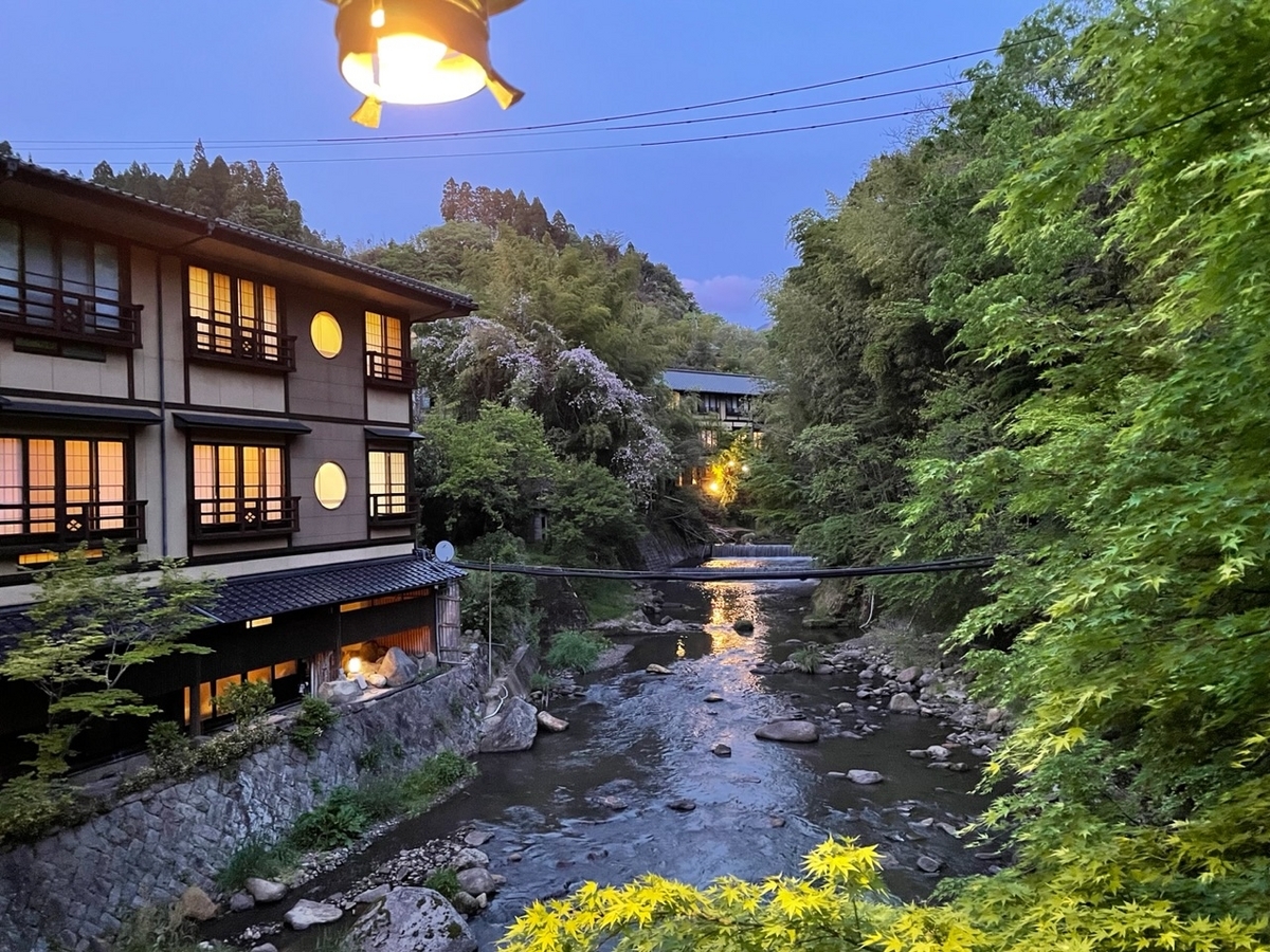 黒川温泉やまびこ旅館 夜の景色