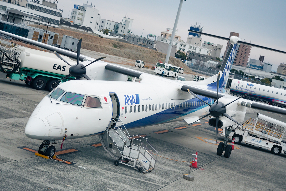 ANAのプロペラ機。