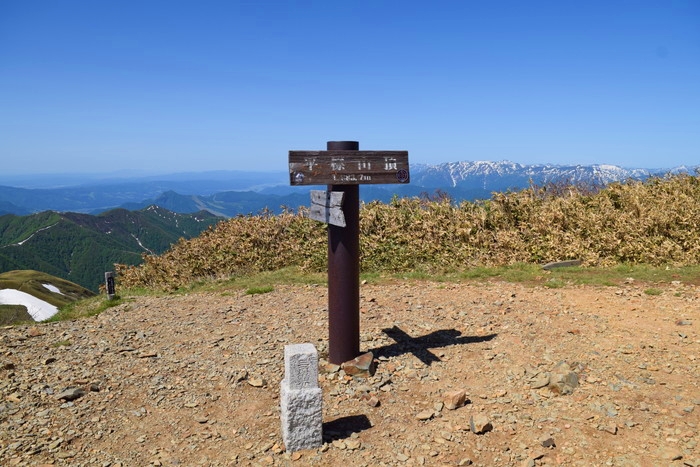 f:id:threepeaks:20190601125446j:plain f:id:threepeaks:20190601125446j:plain