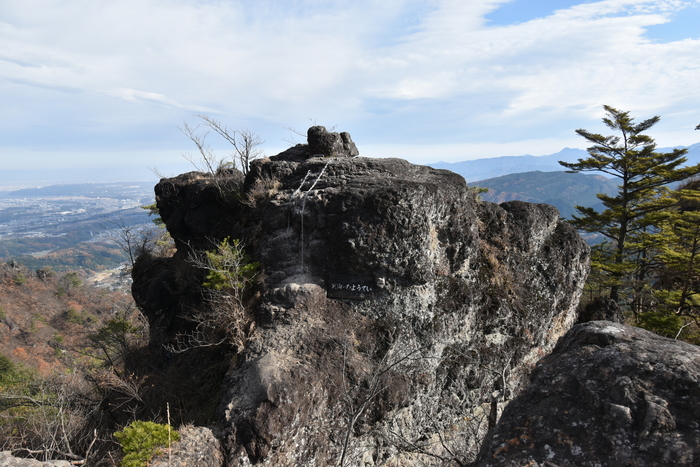 f:id:threepeaks:20191211211130j:plain f:id:threepeaks:20191211211130j:plain