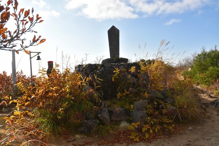 f:id:threepeaks:20201105221745j:plain f:id:threepeaks:20201105221745j:plain