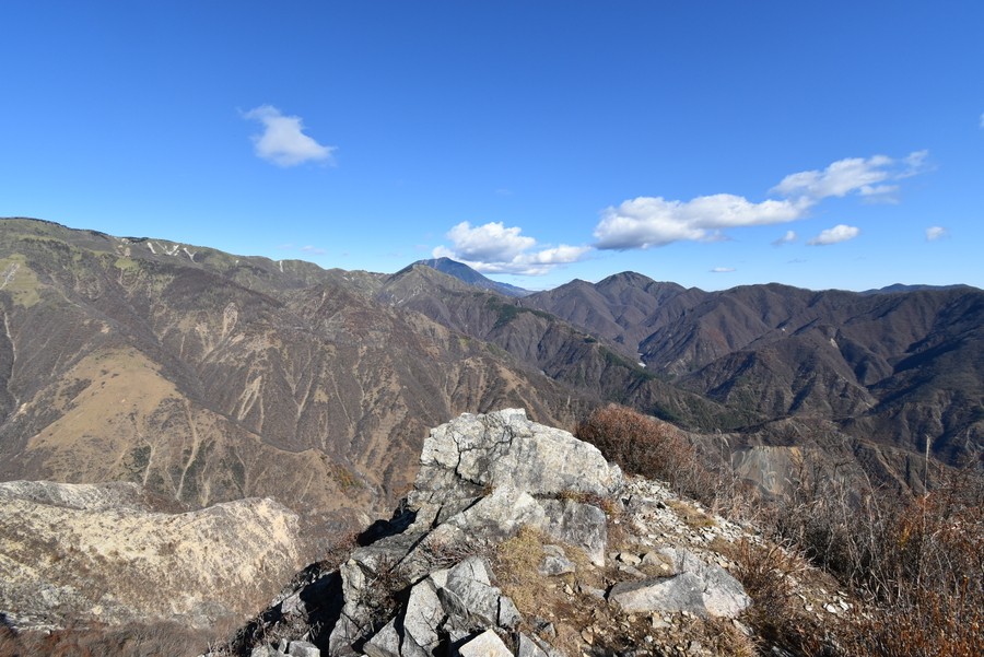 f:id:threepeaks:20211122212732j:plain