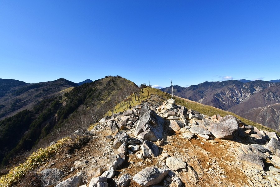 f:id:threepeaks:20211124215858j:plain