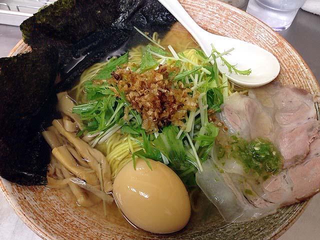 亀の手でダシ？そういうのもあるのか！な覆麺 智の6月限定塩ラーメン