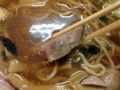 [新橋][ラーメン]厚さ1cm近くはあるし、単純に1枚50g×5枚で250gって感じなんですかね