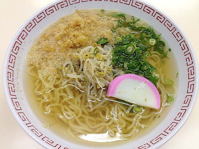 「鳥取県鳥取市役所食堂」のスラーメン250円