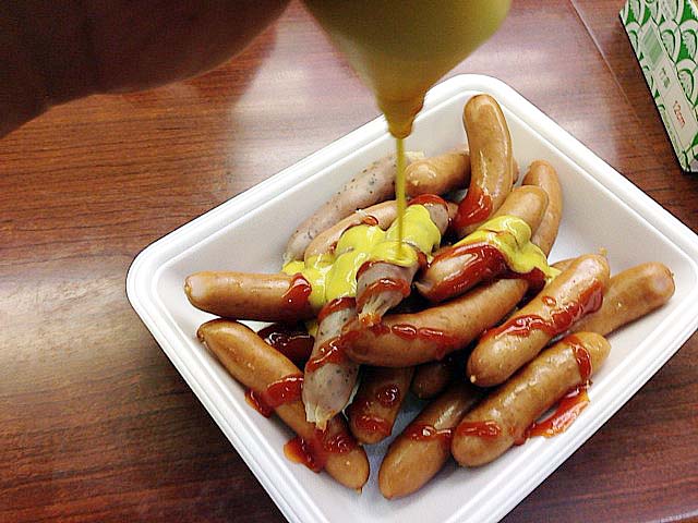 セルフサービスのマスタード＠神宮球場「ルウジャパン」