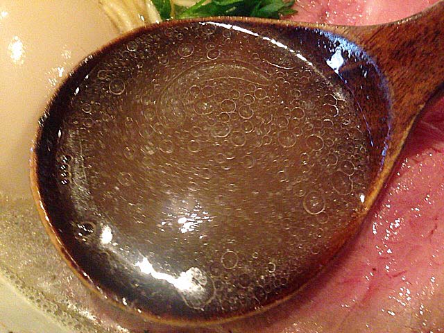 何度もレンゲですくって飲みたくなるんでズズズ