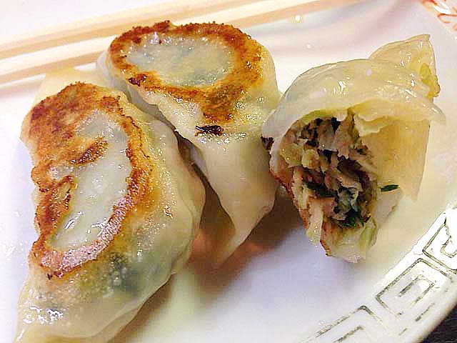 谷中の老舗中華料理屋「一力」の餃子