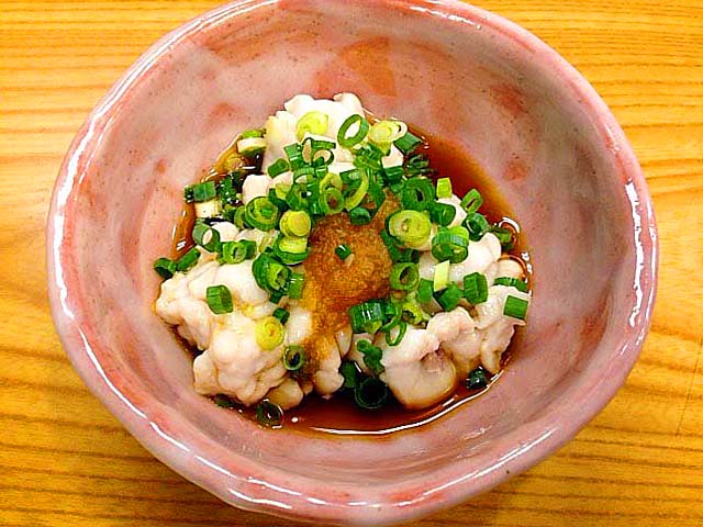 千駄木の老舗居酒屋「にしきや」のふぐ白子ポン酢